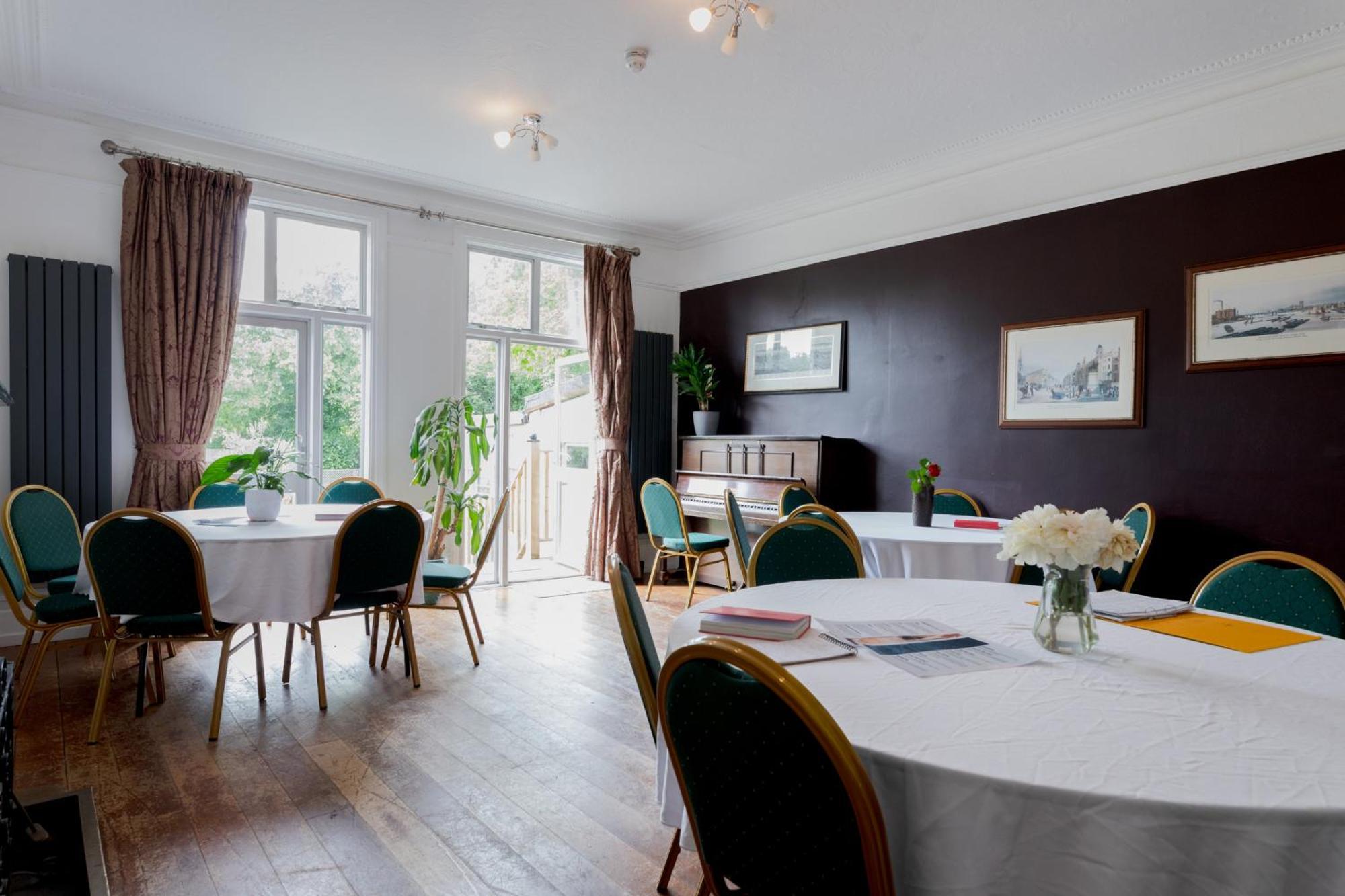 Ebs Hostel London Catford Экстерьер фото