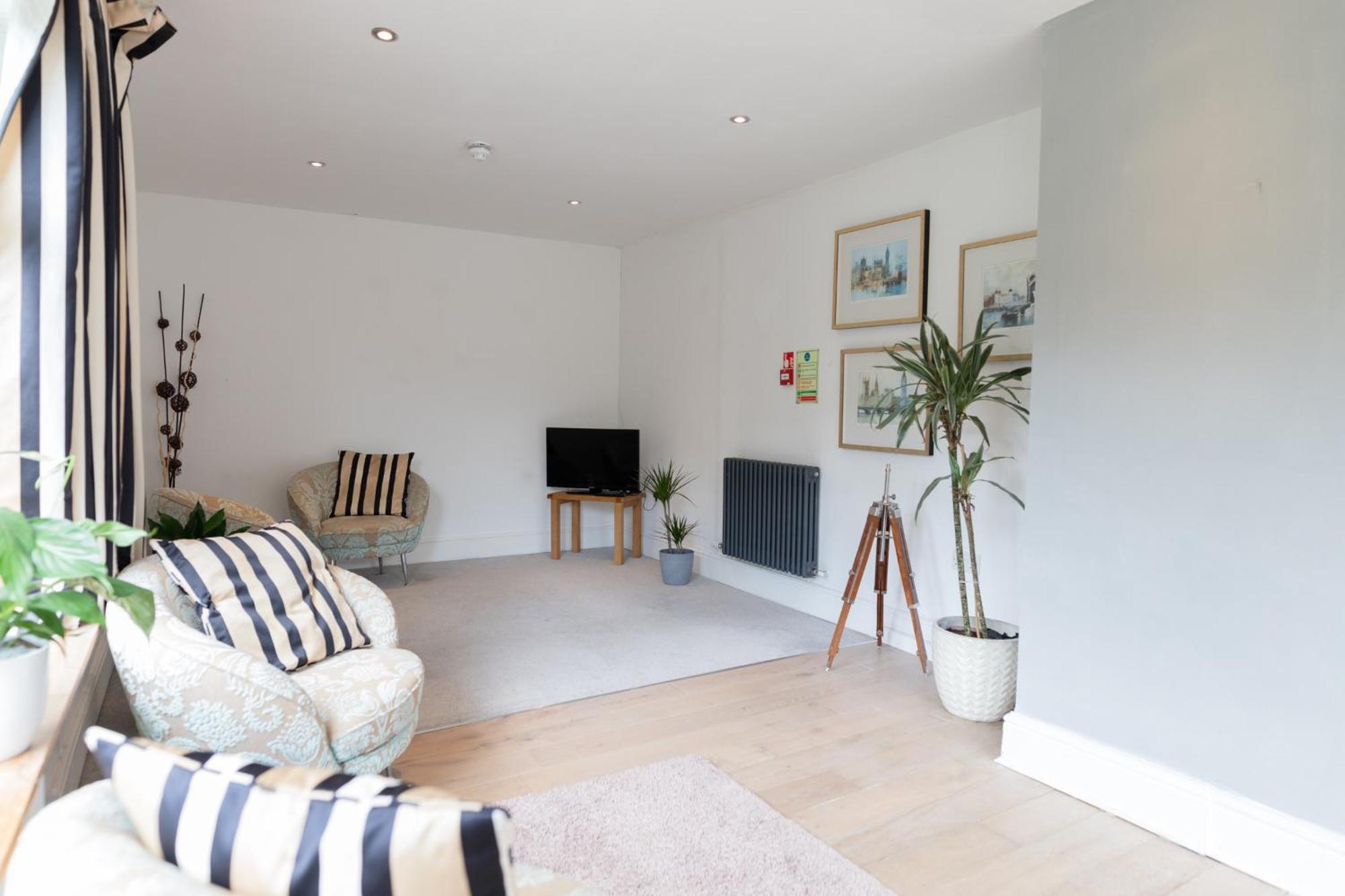 Ebs Hostel London Catford Экстерьер фото