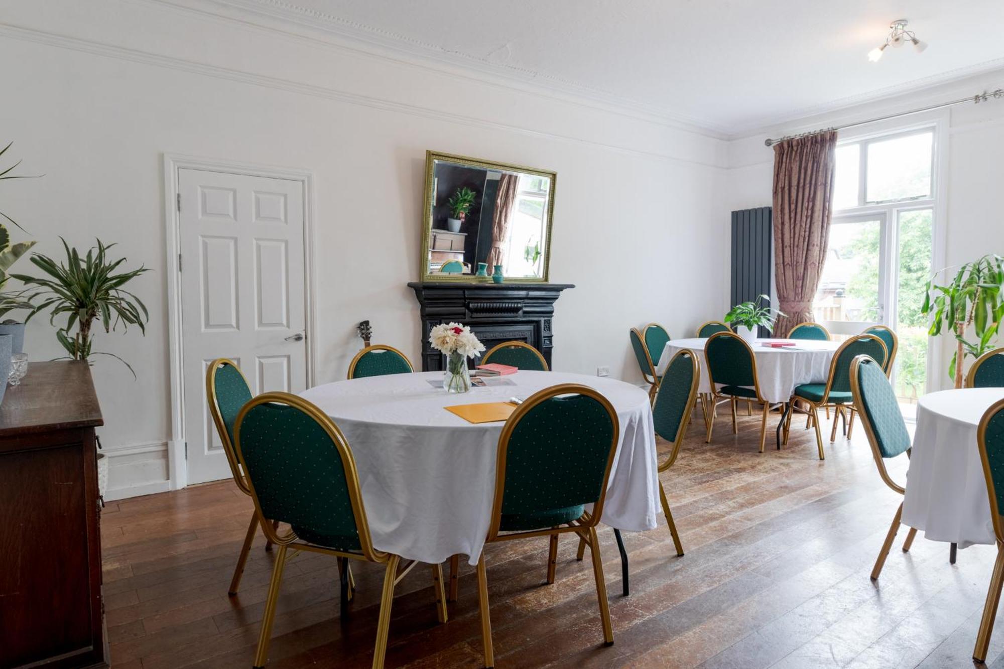 Ebs Hostel London Catford Экстерьер фото